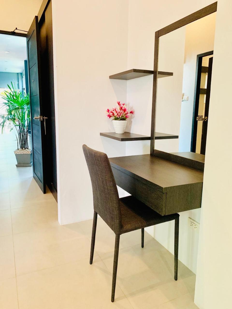Tandeaw View Hotel Hua Hin Exterior photo